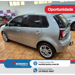 VOLKSWAGEN Polo Hatch 1.6 4P FLEX
