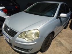 VOLKSWAGEN Polo Sedan 2.0 4P COMFORTLINE