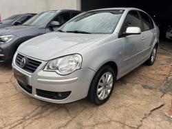 VOLKSWAGEN Polo Sedan 2.0 4P COMFORTLINE