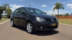 VOLKSWAGEN Polo Sedan 1.6 4P FLEX COMFORTLINE I-MOTION AUTOMATIZADO