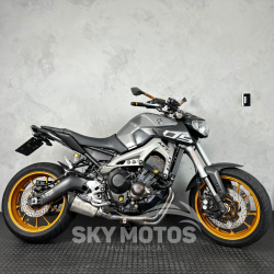 YAMAHA MT-09 Tracer 850 