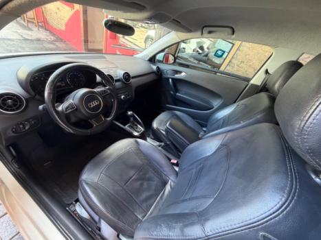 AUDI A1 1.4 16V 4P TFSI ATRACTION S-TRONIC AUTOM�TICO, Foto 10