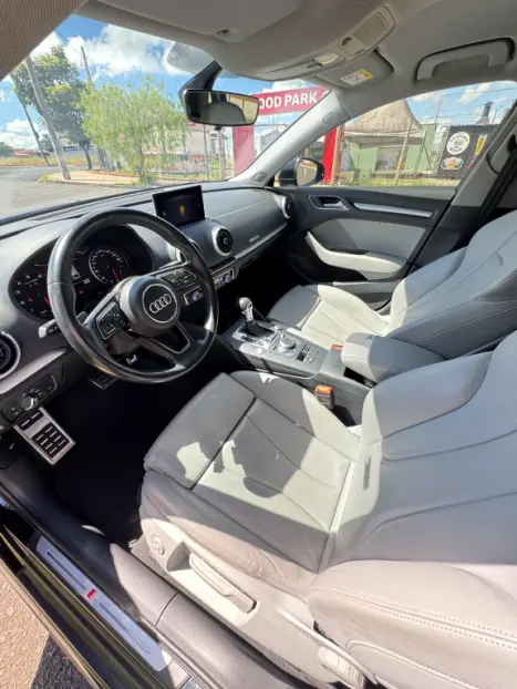 AUDI A3 1.4 16V 4P 35 TFSI SPORTBACK S-LINE LIMITED TIPTRONIC AUTOM�TICO, Foto 3