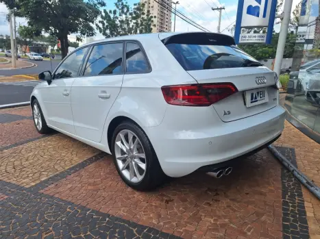 AUDI A3 1.4 16V 4P TFSI SPORTBACK S-TRONIC AUTOMTICO, Foto 3