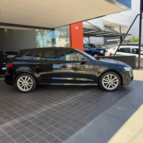 AUDI A3 1.4 16V 4P TFSI SPORTBACK S-TRONIC AUTOMTICO, Foto 3