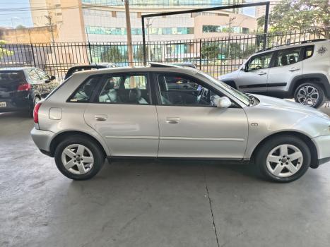 AUDI A3 1.8 4P, Foto 4