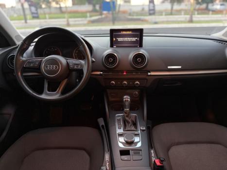 AUDI A3 Sedan 1.4 16V 4P TFSI S-TRONIC AUTOM�TICO, Foto 10