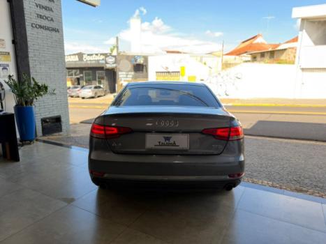 AUDI A4 2.0 16V 4P TFSI ATTRACTION AUTOM�TICO, Foto 5