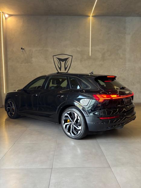 AUDI E-Tron EL�TRICO 4P PERFORMANCE QUATTRO, Foto 5
