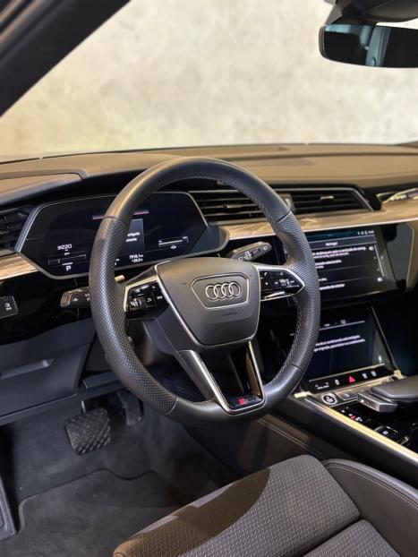 AUDI E-Tron EL�TRICO 4P PERFORMANCE QUATTRO, Foto 7