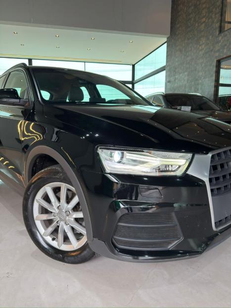 AUDI Q3 1.4 4P 35 TFSI BLACK S-TRONIC AUTOMTICO, Foto 4