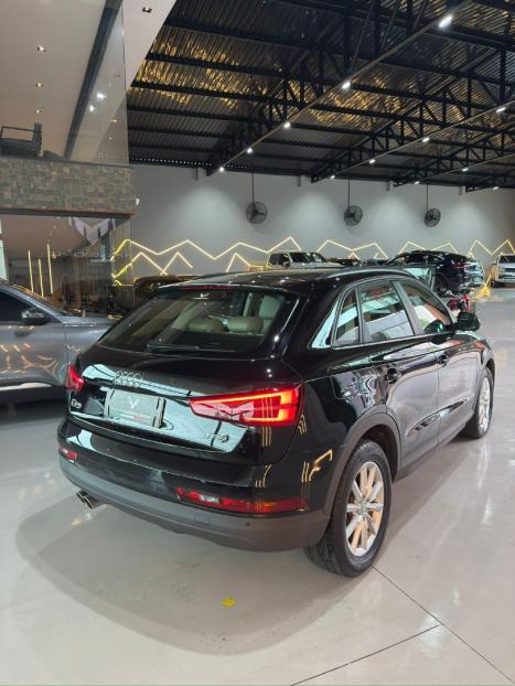 AUDI Q3 1.4 4P 35 TFSI BLACK S-TRONIC AUTOMTICO, Foto 6