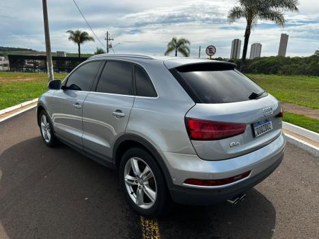 AUDI Q3 1.4 4P FLEX TFSI AMBIENTE S-TRONIC AUTOMTICO, Foto 6