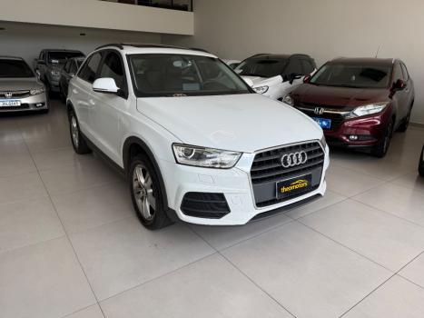 AUDI Q3 1.4 4P TFSI AMBIENTE S-TRONIC AUTOM�TICO, Foto 3