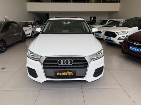 AUDI Q3 1.4 4P TFSI AMBIENTE S-TRONIC AUTOM�TICO, Foto 4