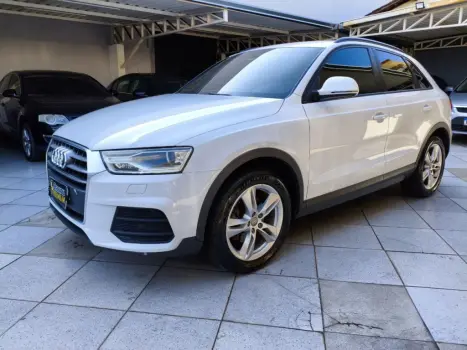 AUDI Q3 1.4 4P TFSI AMBIENTE S-TRONIC AUTOM�TICO, Foto 3
