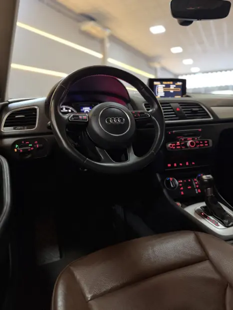 AUDI Q3 1.4 4P TFSI FLEX PRESTIGE PLUS S-TRONIC AUTOM�TICO, Foto 21