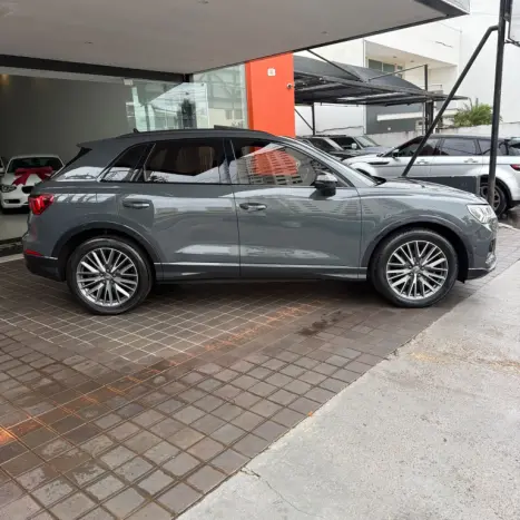 AUDI Q3 1.4 4P TFSI BLACK EDITION S-TRONIC AUTOM�TICO, Foto 3
