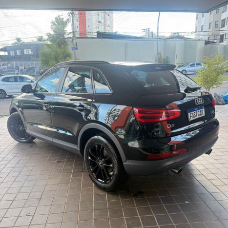 AUDI Q3 2.0 4P TFSI AMBIENTE QUATTRO S-TRONIC AUTOM�TICO, Foto 6