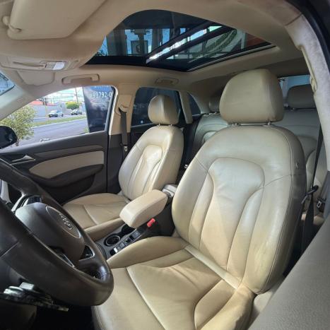 AUDI Q3 2.0 4P TFSI AMBIENTE QUATTRO S-TRONIC AUTOM�TICO, Foto 11