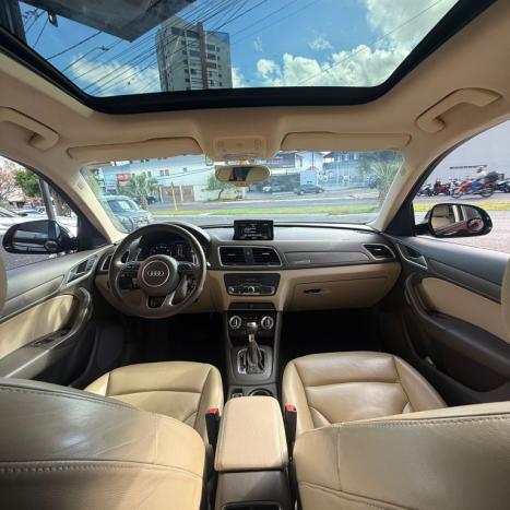 AUDI Q3 2.0 4P TFSI AMBIENTE QUATTRO S-TRONIC AUTOM�TICO, Foto 13