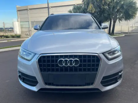 AUDI Q3 2.0 4P TFSI ATTRACTION QUATTRO S-TRONIC AUTOM�TICO, Foto 2