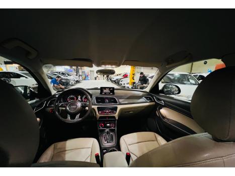AUDI Q3 2.0 4P TFSI AMBITION QUATTRO S-TRONIC AUTOM�TICO, Foto 12