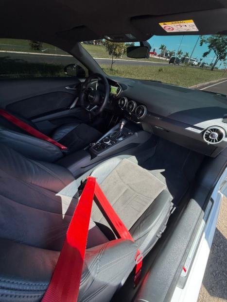 AUDI TT 2.0 16V TFSI COUP� S-TRONIC AUTOM�TICO, Foto 4