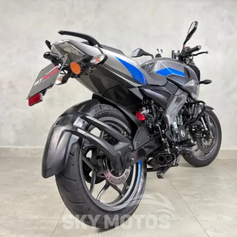 BAJAJ Dominar 200 , Foto 5