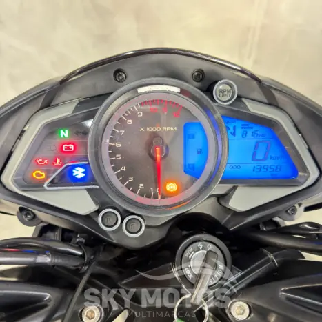 BAJAJ Dominar 200 , Foto 18