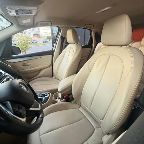 BMW 220I 2.0 16V 4P ACTIVEFLEX CAT GP TURBO AUTOMÁTICO, Foto 11 BMW 220I 2.0 16V 4P ACTIVEFLEX CAT GP TURBO AUTOMÁTICO, Foto 11