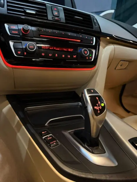 BMW 320I 2.0 16V 4P SPORT TURBO ACTIVE FLEX AUTOMTICO, Foto 16