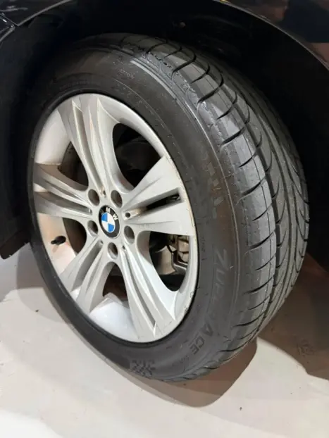 BMW 320I 2.0 16V 4P SPORT TURBO ACTIVE FLEX AUTOMTICO, Foto 17