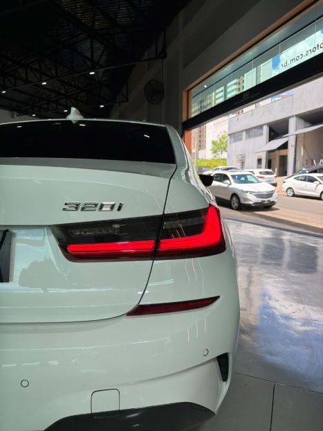 BMW 320I 2.0 16V 4P M SPORT GP TURBO ACTIVE FLEX AUTOM�TICO, Foto 8