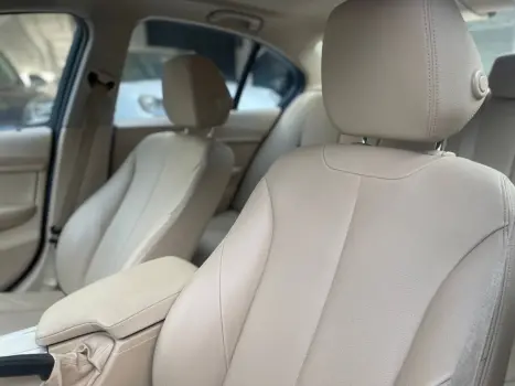 BMW 320I 2.0 16V 4P GP TURBO ACTIVE FLEX AUTOM�TICO, Foto 9