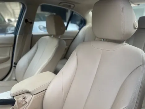 BMW 320I 2.0 16V 4P GP TURBO ACTIVE FLEX AUTOM�TICO, Foto 10