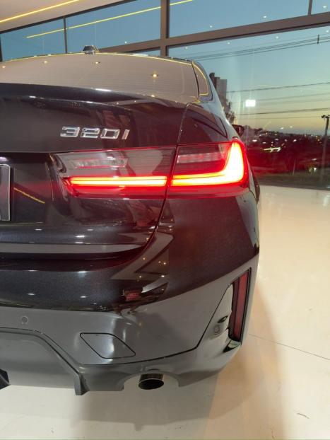 BMW 320I 2.0 16V 4P M SPORT GP TURBO ACTIVE FLEX AUTOM�TICO, Foto 11