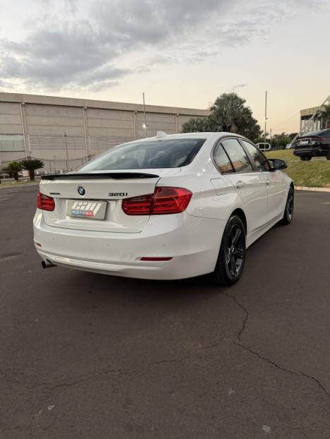 BMW 320I 2.0 16V 4P GP TURBO ACTIVE FLEX AUTOM�TICO, Foto 6