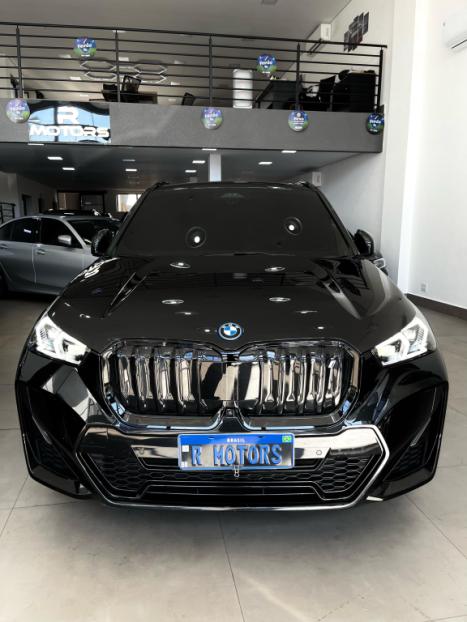 BMW IX1 EL�TRICO 4P XDRIVE30 M SPORT, Foto 2