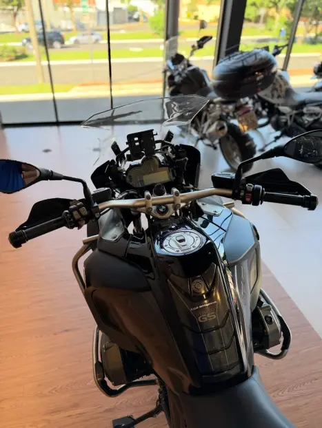 BMW R 1200 GS ADVENTURE TRIPLE BLACK, Foto 8