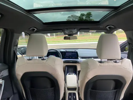 BMW X1 2.0 16V 4P FLEX SDRIVE20I M SPORT 25 ANOS TURBO AUTOMÁTICO, Foto 14 BMW X1 2.0 16V 4P FLEX SDRIVE20I M SPORT 25 ANOS TURBO AUTOMÁTICO, Foto 14