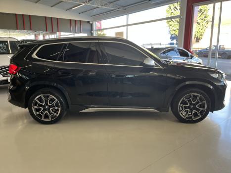 BMW X1 2.0 16V 4P S DRIVE 20I X-LINE AUTOMÁTICO, Foto 3 BMW X1 2.0 16V 4P S DRIVE 20I X-LINE AUTOMÁTICO, Foto 3