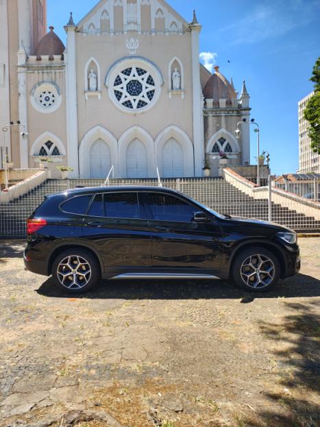 BMW X1 2.0 16V 4P S DRIVE 20I X-LINE TURBO AUTOM�TICO, Foto 4