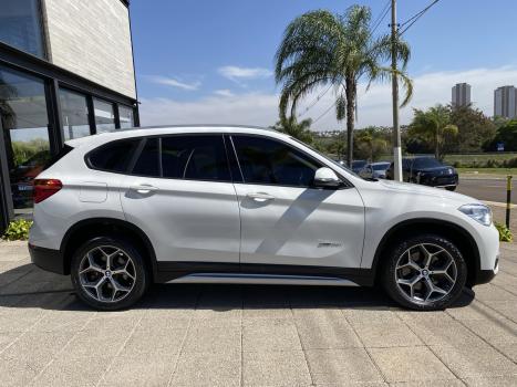 BMW X1 2.0 16V 4P S DRIVE 20I X-LINE AUTOM�TICO, Foto 4