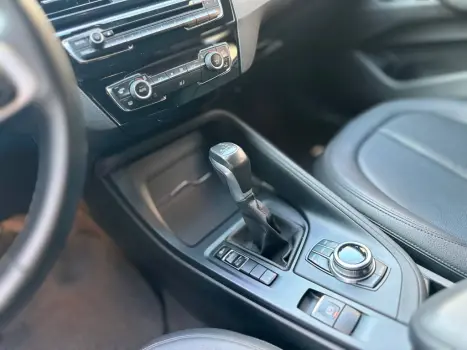 BMW X1 2.0 16V 4P S DRIVE 20I AUTOM�TICO, Foto 9
