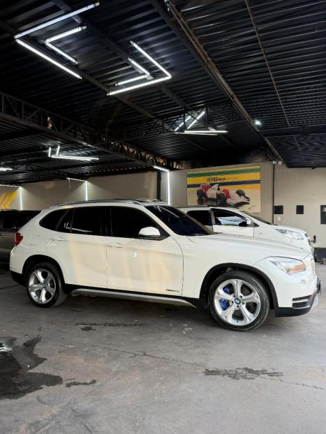 BMW X1 2.0 16V 4P S DRIVE 20I X-LINE TURBO AUTOM�TICO, Foto 4