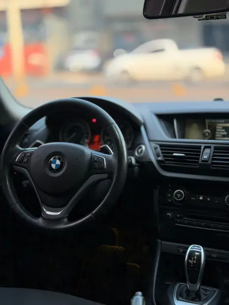 BMW X1 2.0 16V 4P S DRIVE 20I X-LINE TURBO AUTOM�TICO, Foto 13