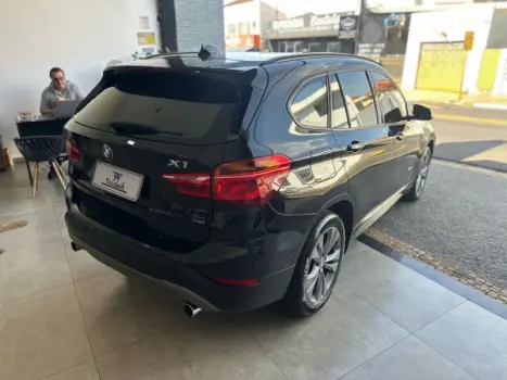 BMW X1 2.0 16V 4P SDRIVE 20I ACTIVEFLEX TURBO AUTOM�TICO, Foto 4