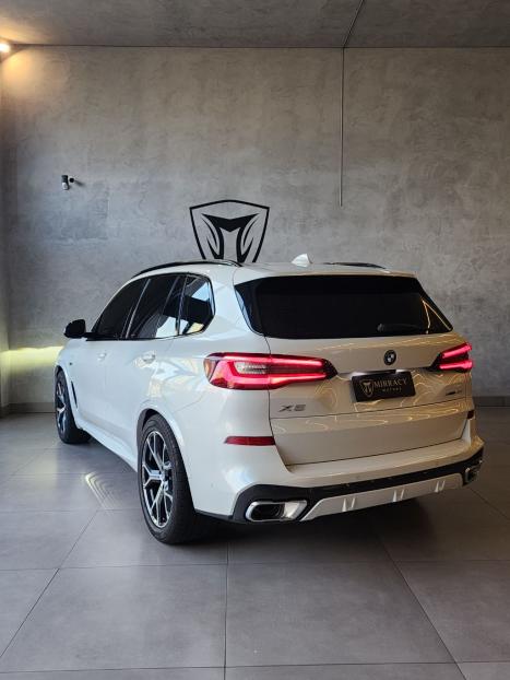BMW X5 3.0 I6 32V 4P TURBO H�BRIDO XDRIVE45E M SPORT AUTOM�TICO, Foto 3
