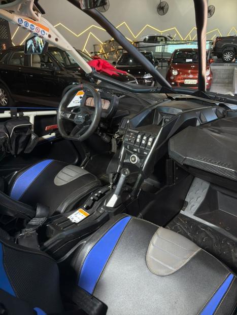 BRP CAN-AM Maverick XRS 1000 , Foto 10